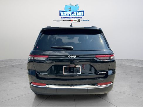 New 2026 Jeep Grand Cherokee Laredo X RWD image 4