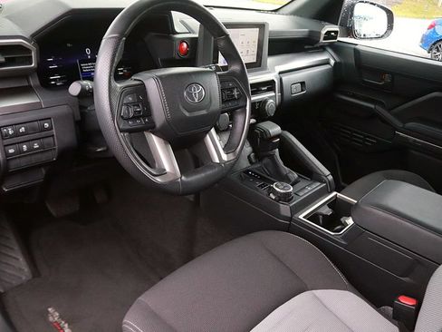 Used 2025 Toyota 4Runner TRD Off-Road AWD/4WD image 12