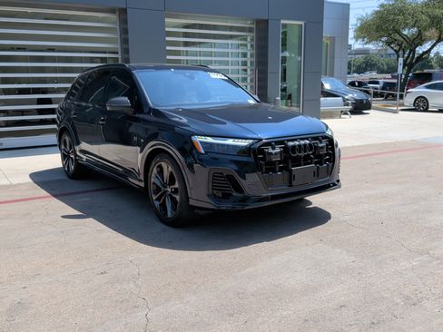 Used 2025 Audi Q7 3.0T Prestige AWD/4WD image 2