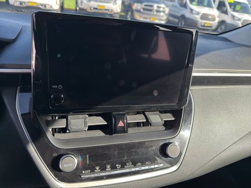 Used 2024 Toyota Corolla LE image 11