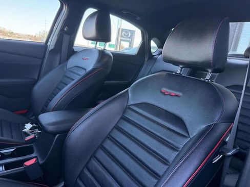 Used 2022 Kia Forte GT w/ GT2 Package image 9