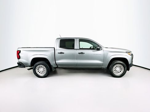Used 2024 Chevrolet Colorado W/T image 10