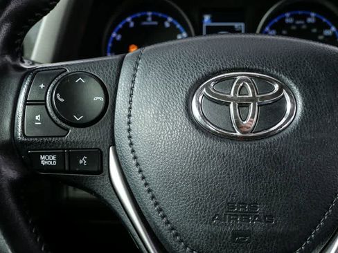 Used 2017 Toyota RAV4 XLE image 15