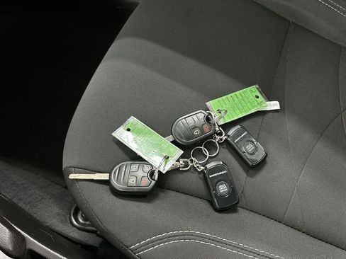 Used 2019 Ford Fiesta SE FWD image 12