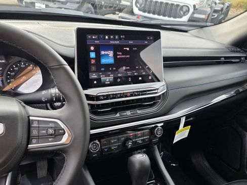 New 2026 Jeep Compass Limited image 16