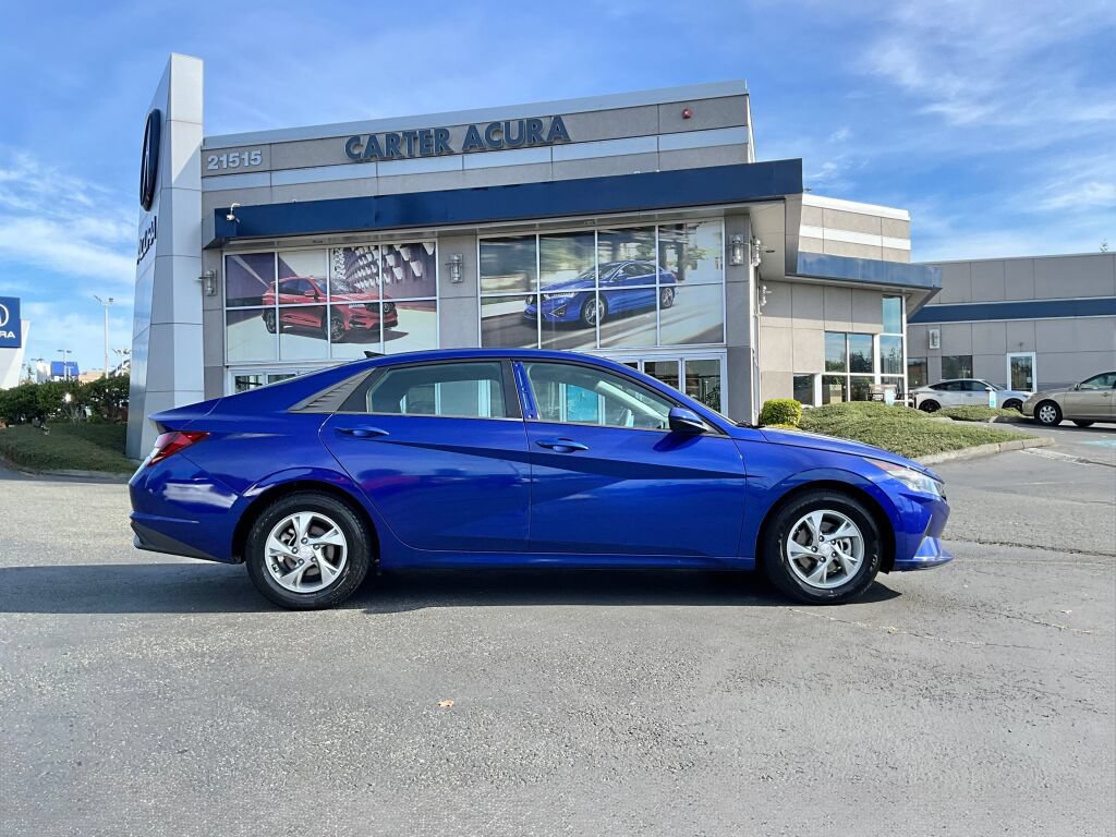 Used 2023 Hyundai Elantra SE w/ Preferred Accessory Package FWD image 8