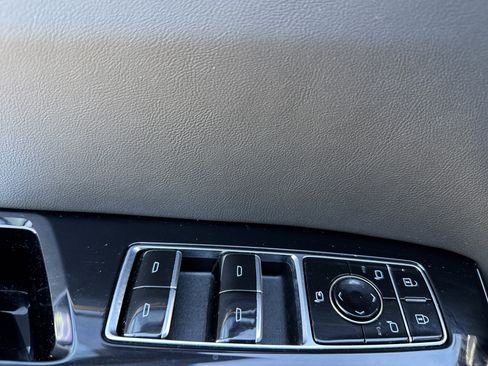 Used 2025 Cadillac Escalade Premium Luxury w/ Touring Package image 15