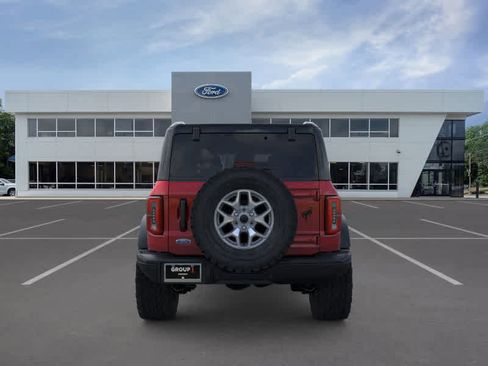 New 2025 Ford Bronco Badlands image 5