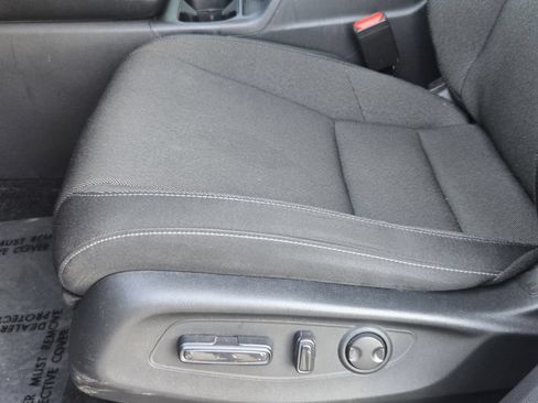 Used 2024 Honda CR-V EX image 16
