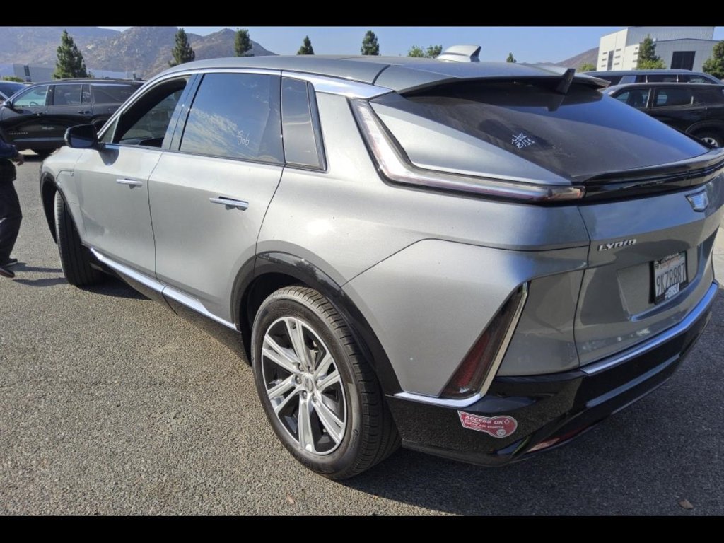 Used 2024 Cadillac Lyriq Tech RWD image 4