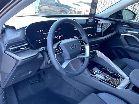 New 2025 Audi Q5 Premium Plus image 8