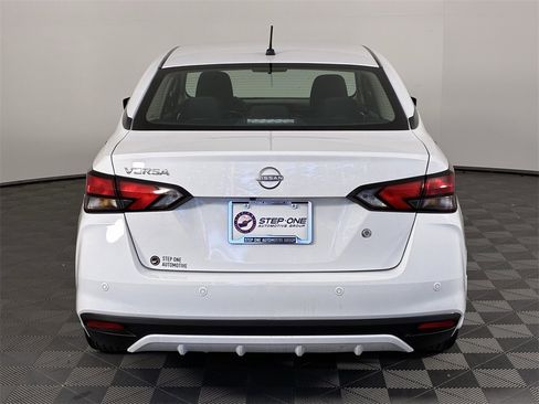 Used 2024 Nissan Versa S w/ S Plus Package image 5