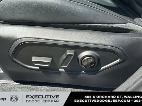 Used 2022 Jeep Grand Cherokee L Limited AWD/4WD image 10