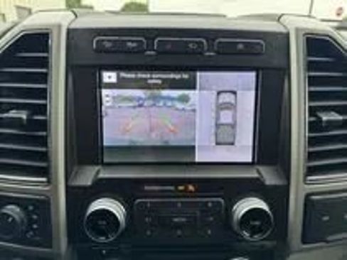 Used 2018 Ford F150 Lariat w/ Equipment Group 502A Luxury AWD/4WD image 23