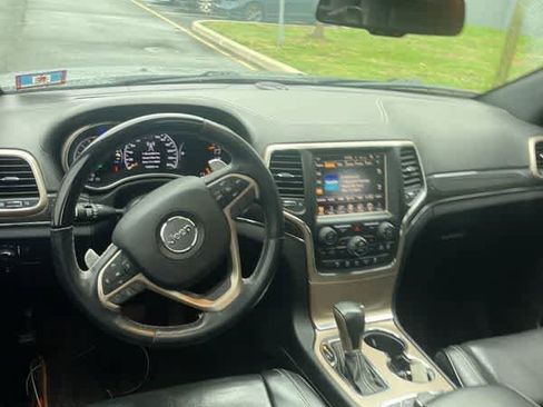 Used 2016 Jeep Grand Cherokee Overland image 16