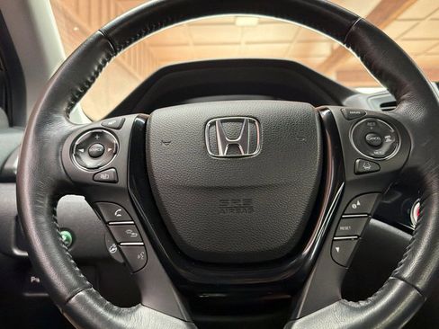 Used 2018 Honda Pilot Elite image 26