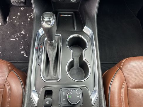 Certified 2018 Chevrolet Traverse High Country image 16