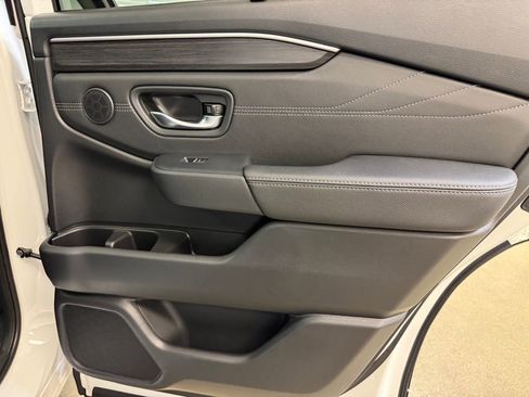 New 2026 Honda Pilot Touring image 27