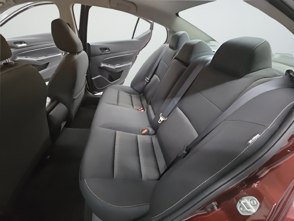 Used 2024 Nissan Altima 2.5 SV FWD image 18