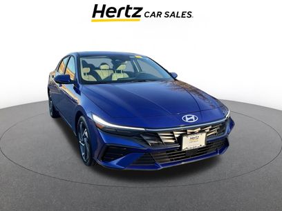 Used 2025 Hyundai Elantra Limited