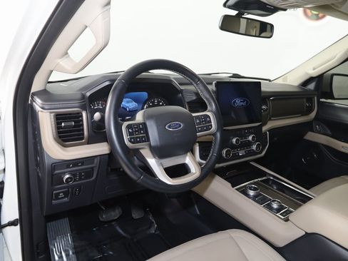 Used 2022 Ford Expedition Limited image 27