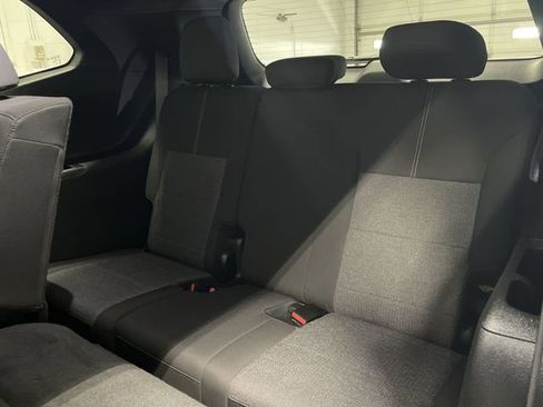 Certified 2025 GMC Acadia Elevation image 17