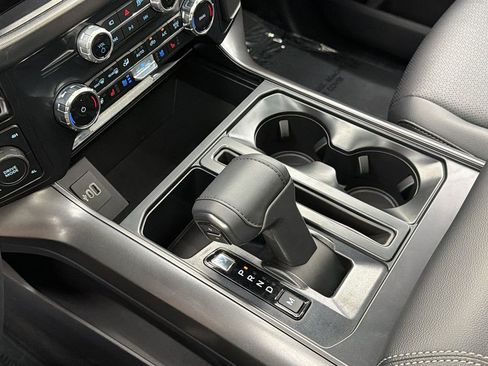 Used 2025 Ford F150 Lariat AWD/4WD image 24