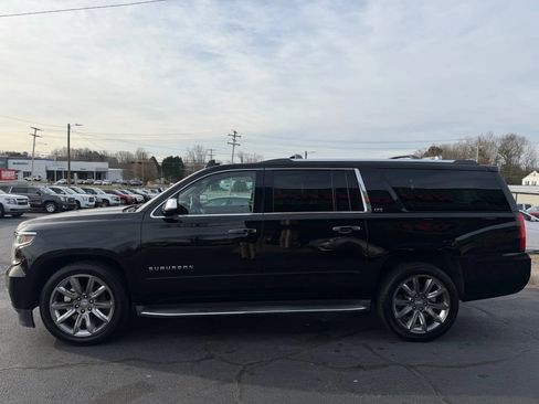 Used 2016 Chevrolet Suburban LTZ image 4