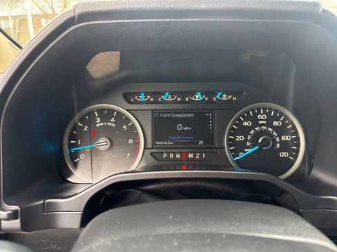 Used 2016 Ford F150 XLT w/ Equipment Group 302A Luxury image 38