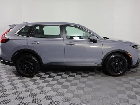 Used 2024 Honda CR-V LX image 9