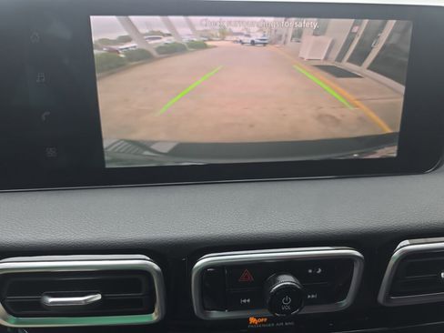 New 2026 Nissan Sentra SR FWD image 14
