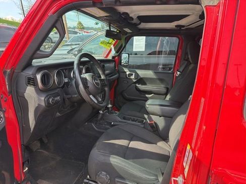 Used 2018 Jeep Wrangler Unlimited Sport S AWD/4WD image 8
