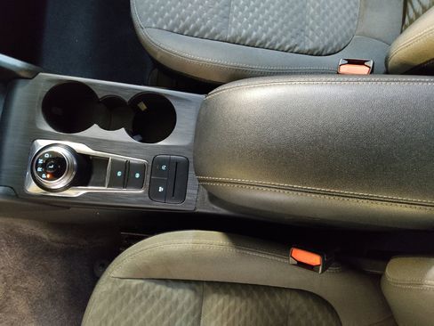 Used 2020 Ford Escape SE FWD image 26