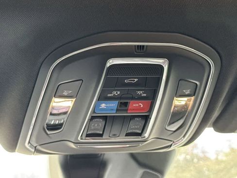 New 2026 Jeep Grand Cherokee Altitude RWD image 20