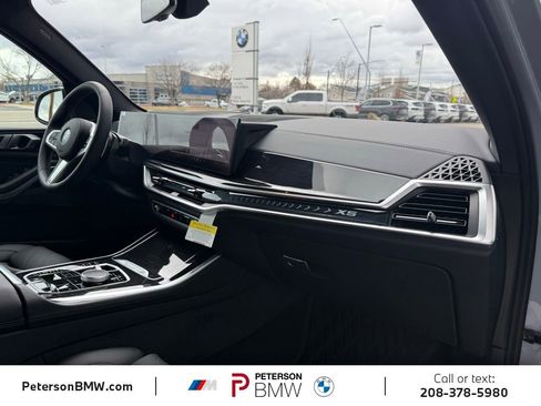 Used 2026 BMW X5 xDrive50e w/ M Sport Package image 23
