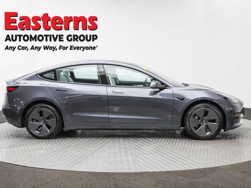 Used 2023 Tesla Model 3 Standard Range image 4