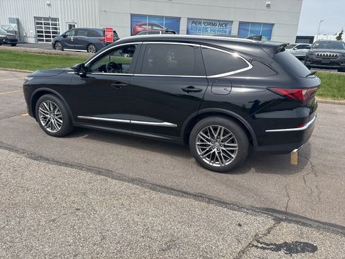 Used 2023 Acura MDX SH-AWD w/ Advance Package image 12