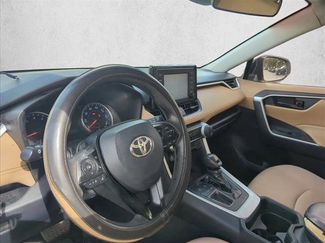 Used 2019 Toyota RAV4 LE video 4