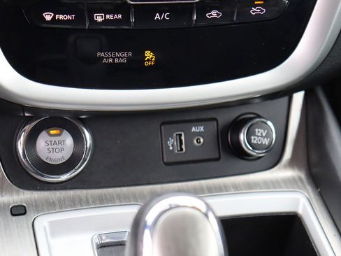 Used 2018 Nissan Murano SV w/ Premium Package image 36