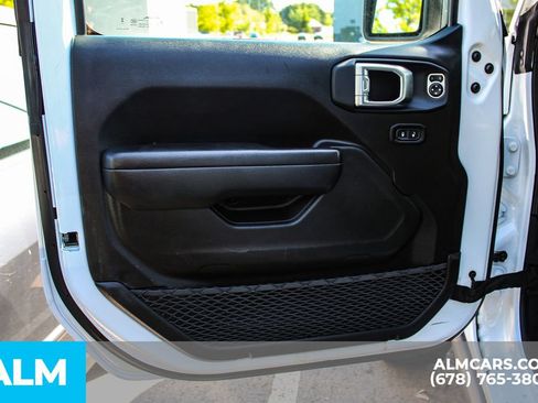 Used 2025 Jeep Wrangler Unlimited Sport AWD/4WD image 30