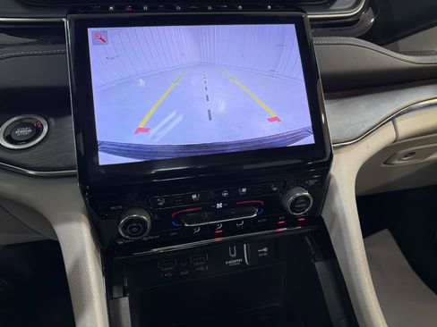 Used 2023 Jeep Grand Cherokee L Overland w/ Rear Seat Video Group I image 21