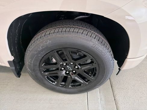 New 2026 Chevrolet Silverado 1500 Custom w/ LPO, Dark Essentials Package RWD image 4