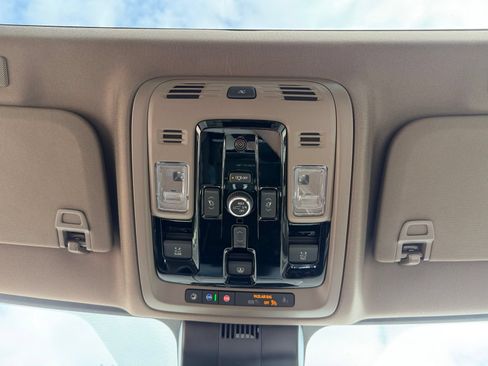 New 2026 GMC Yukon XL Denali w/ Denali Reserve Package AWD/4WD image 25