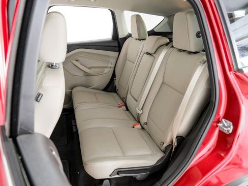 Used 2017 Ford Escape SE w/ Equipment Group 201A AWD/4WD image 35