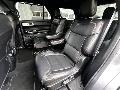 Certified 2022 Ford Explorer ST w/ Equipment Group 401A image 20