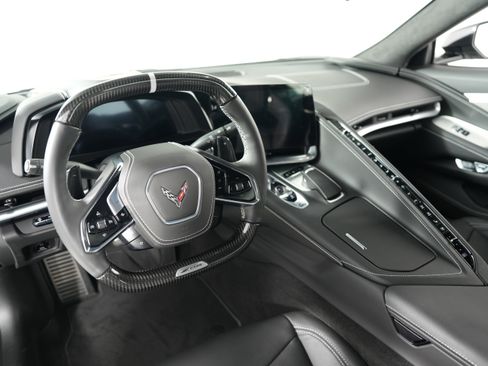 Used 2025 Chevrolet Corvette Z06 w/ Z07 Performance Package RWD image 18