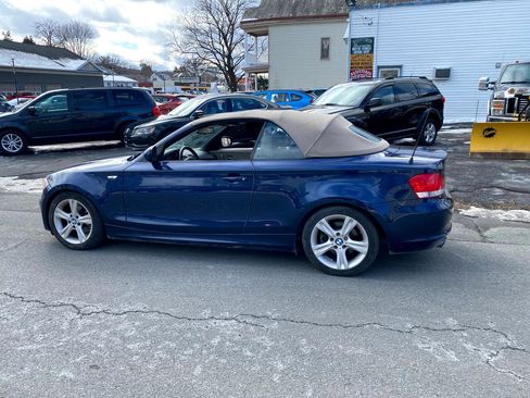 Used 2010 BMW 128i Convertible w/ Premium Pkg image 8