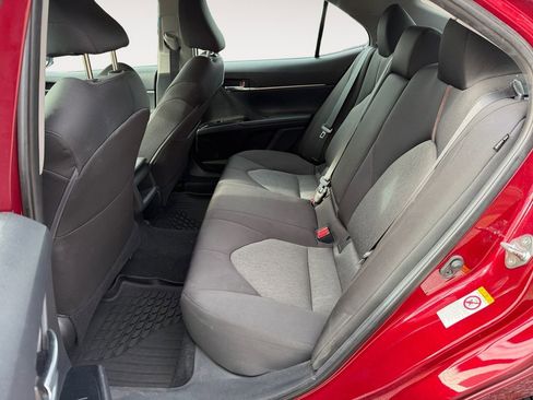 Used 2019 Toyota Camry LE image 26