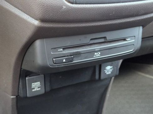 Used 2018 Honda Odyssey Touring image 37