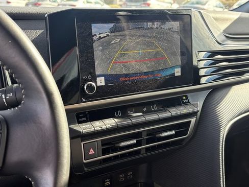 Certified 2025 Toyota Camry SE FWD image 21